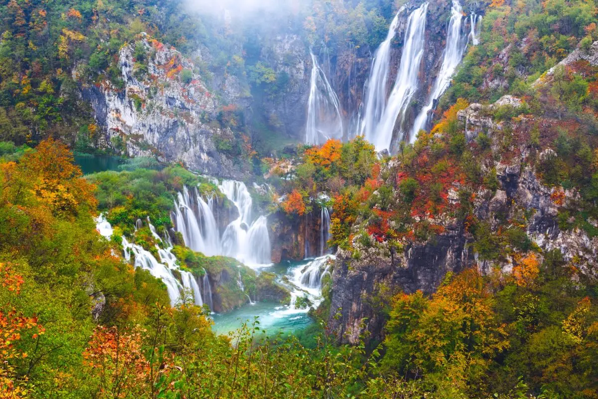 The most beautiful waterfalls of Plitvice lakes national park