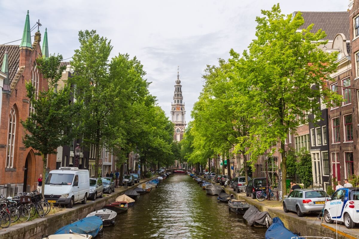 Beautiful canals of Amsterdam during the spring